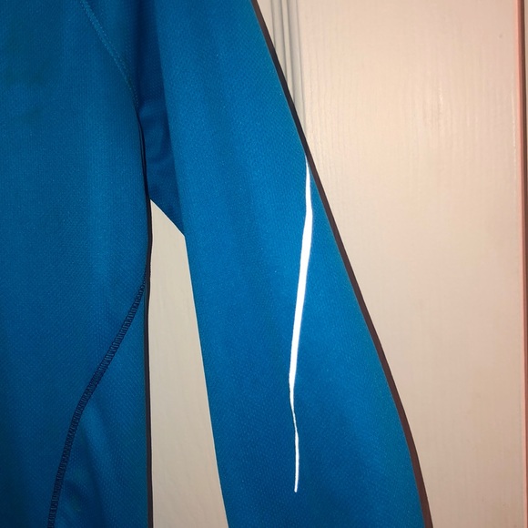 ADIDAS running long sleeve - Picture 4 of 5